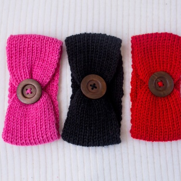 Blushing Heart Knit Button Headband 3pk - Picture 4 of 4